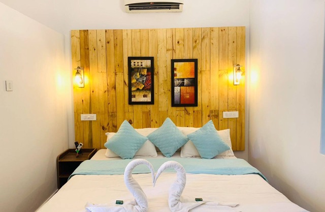 3 luxurious room @vagator sunburn beach