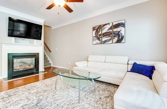 3 Mi to Avalon: Townhome w/ Balcony in Alpharetta!