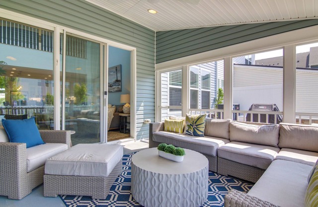 3 Mi to Bethany Beach: Townhome w/ Fire Pit