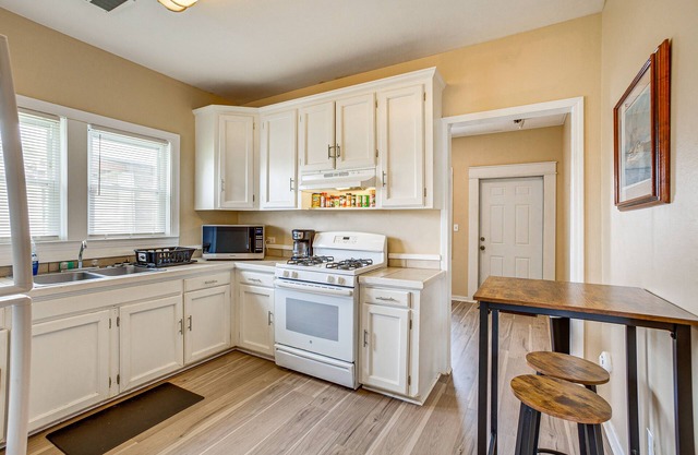 Hahnville Vacation Rental Near Chemical Plants