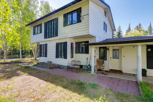 3 Mi to Pioneer Park and University Spacious Home!