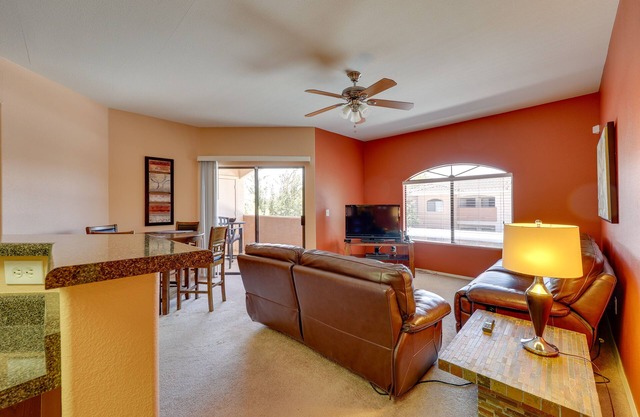 3 Mi to Westgate District: Condo w/ Pool Access