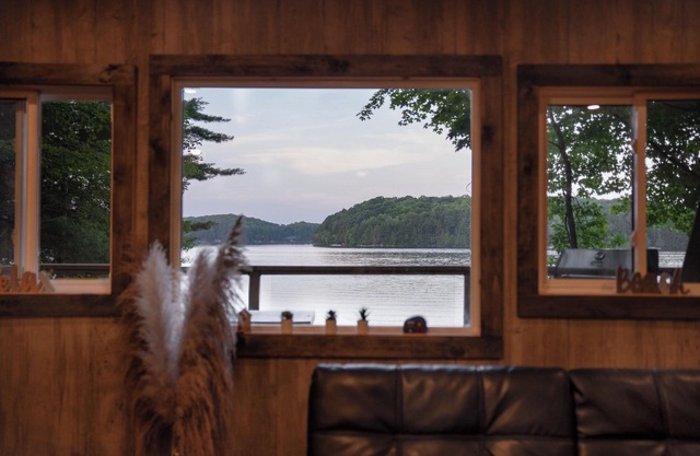 3 Mile Lakehouse