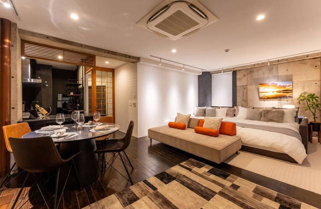 3 minutes from Kamakura Station | 2 Queen Beds, 1 Single Sofa Bed | Up to 5 Guests