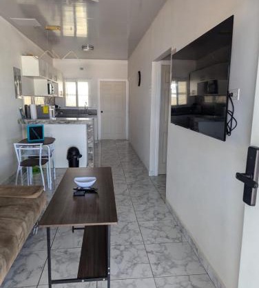 3 minutos de Mall Las Cascadas Apartamento de 2 cuartos completo