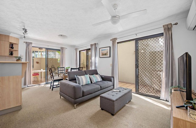 Quiet & Spacious! 1bed/1bath/study/1car~ Teneriffe