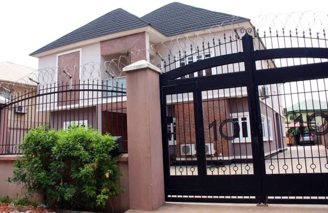 3 out of 4 bedroom house ,located in a Safe, quiet, highly secured gated estate