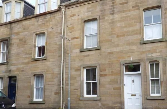 3 edificios de Queen Marys, JEDBURGH