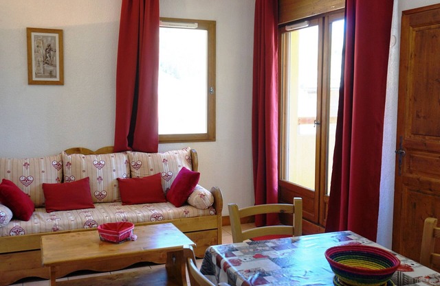 3-Room Apartment 40m² - 6 ppl, Near Slopes, Parking, Pets OK