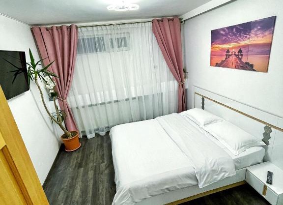 3 Rooms Cinema Garden Parking House