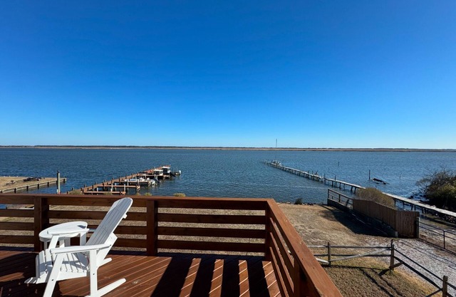 3-StoryHome w/BoatDock,3Bed,3.5Bath, 2Space Garage