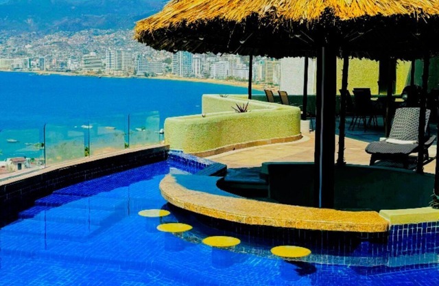 Casa 3 Atardeceres con Alberca Privada y Vista al Mar en Brisas (Pet Friendly)