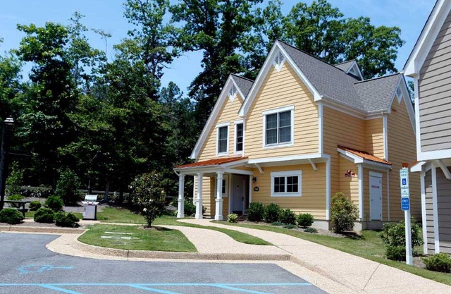 3 Units: 4BR Estate Sleep 14, 4BR Towns Sleep 12, 1BR Estate Sleeps 4 Resort