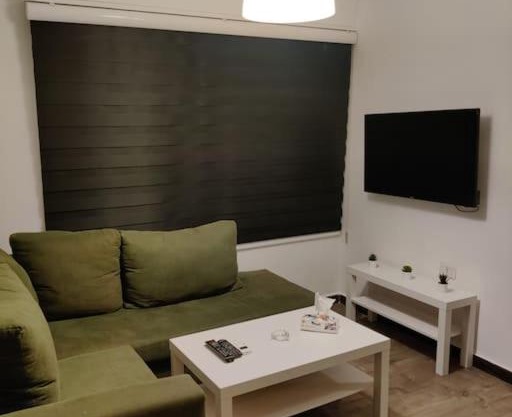 30 1-bedroom rental unite with Services nearby
