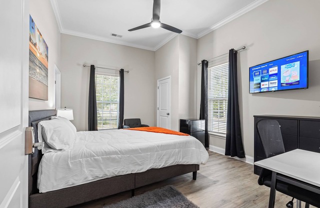 30+ DAY STAY KINGS MOUNTAIN BUNGALOW - ROOM A