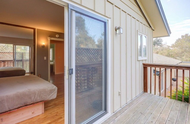 30 nights or more in Del Rey Oaks CA
