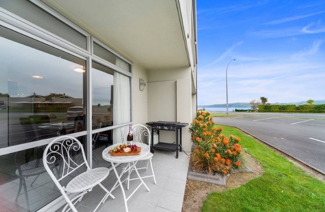 300 Lake Terrace at the Lake