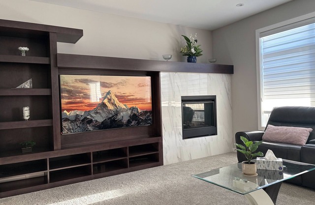3000 sq.ft 5 Beds , 4 bedrooms 3 Full bath Spacious Clean Home
