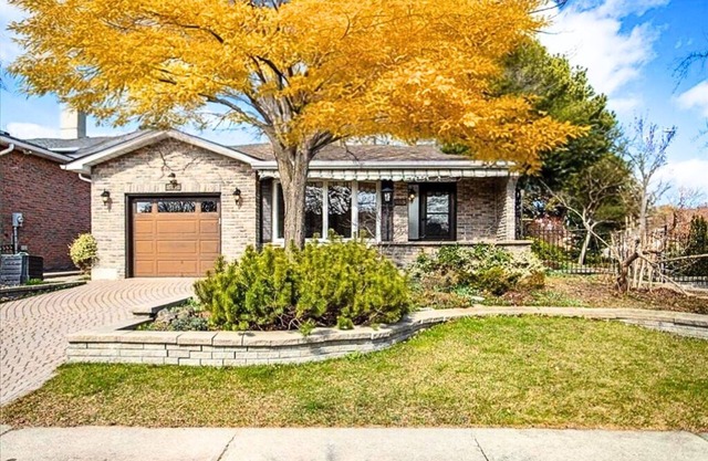 3000 sqft+Oasis+fire place+Bar+Game room+ping-pong+BBQ+fountain+skylights+market