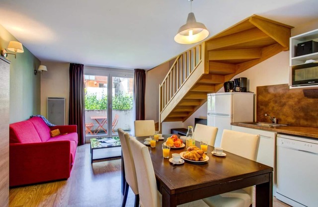 300m del centro estación, fitness, piscina, parking, tv, local para esquís, 25m², La Féclaz