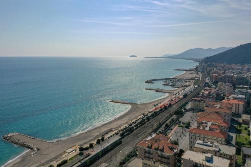 303 - Casa Paola a Loano, Relax a 100metri dal Mare