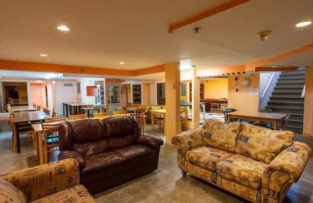 304 Spacious Family Room