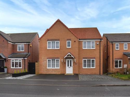 34 Buckthorn Grove