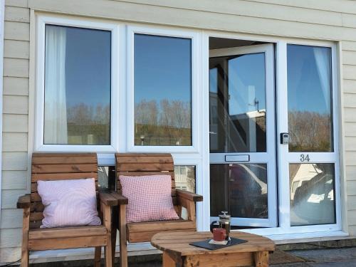 34 Freshwater Bay