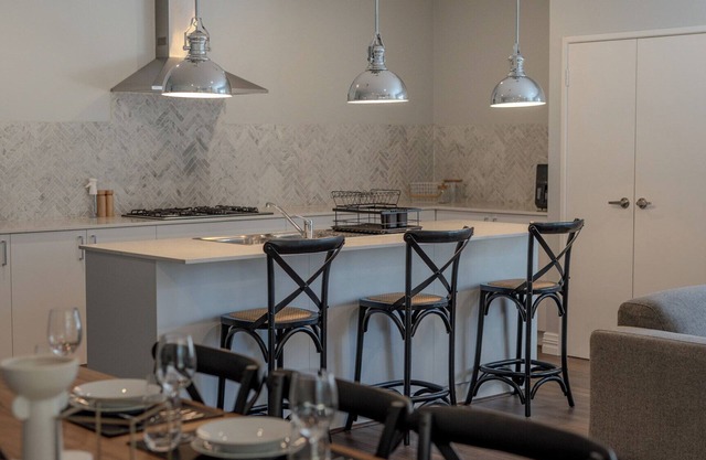 35 Hamptons Luxury Escape Family Home Sleeps9