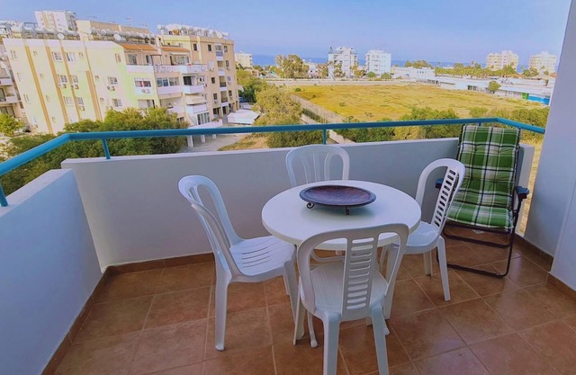 35 LCA - Camelia Apartment