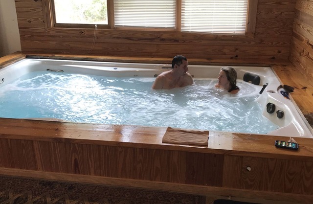 ALQUILER COMPLETO CHALET PRIVADO DE 3 HORNILLAS CON INTERIOR SWIM SPA / GYM / OTDR POOL / SAUNA NO OTROS