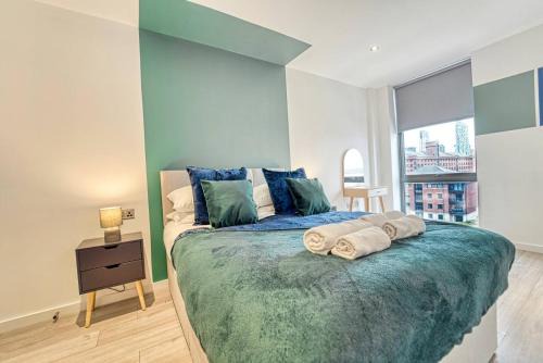 35 percent Off Stylish Liverpool Abode