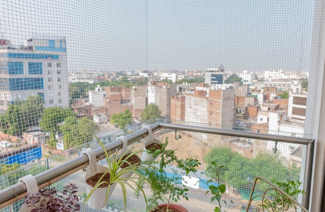 35 Sahakar Suites