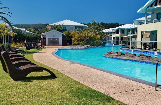 Pacific Blue Townhouse, 351/265 Sandy Point Road