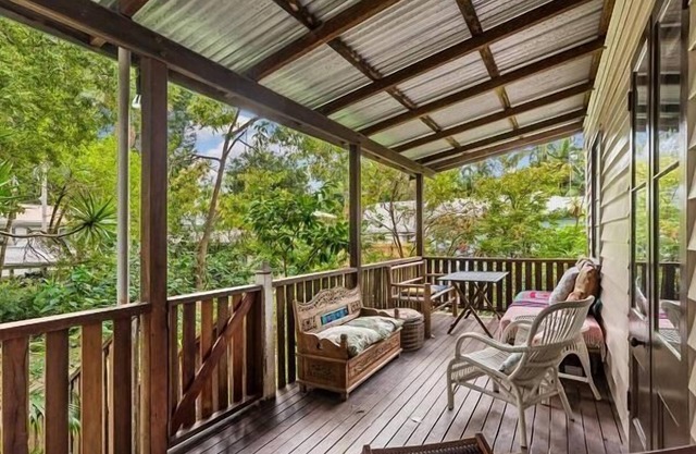 36 LAGUNA STREET “ECO BUNGALOW” – BOREEN POINT