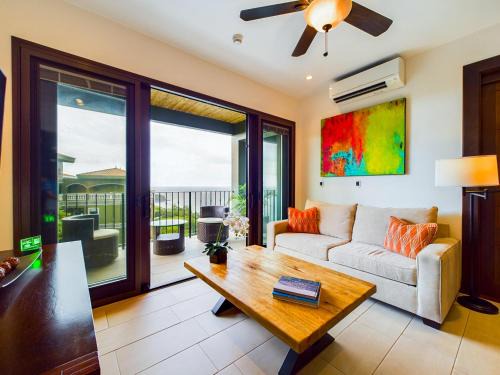 360 Splendor 405 Ocean View Condo- With Breakfast
