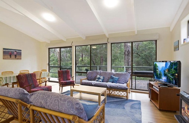 37 Coastal Court Bush Retreat By the Sea