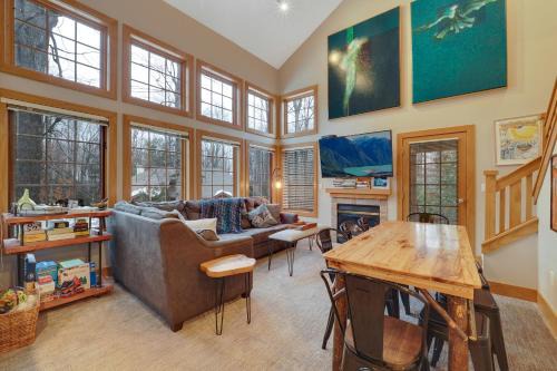 370 Disciples Village Condo