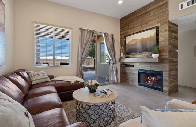 3B/2b: Near StarrPassResort-Spa-Hike-Bike-Golf-Downtown-UofA-Restaurants-Garage