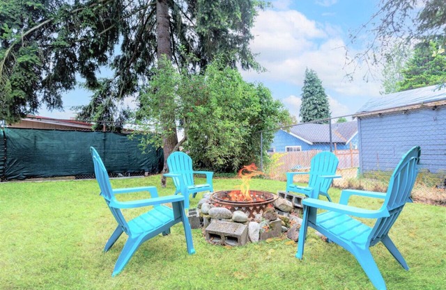 3b2b Lower Unit Home @Central Seattle
