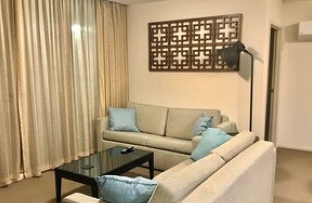 3BD/2BTH Apt next door to Flemington Racecourse W Parking