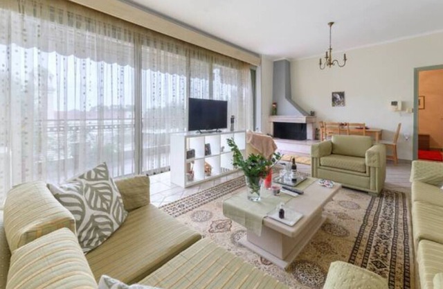 3BD Apartment in the Center