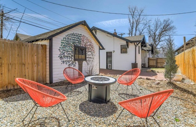 3BD Downtown Family Escape! Grill, Fire Pit