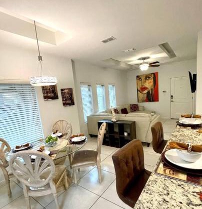 3BD2BATH, SUPERB LOCATION, NEAR AIRPORT, Mall