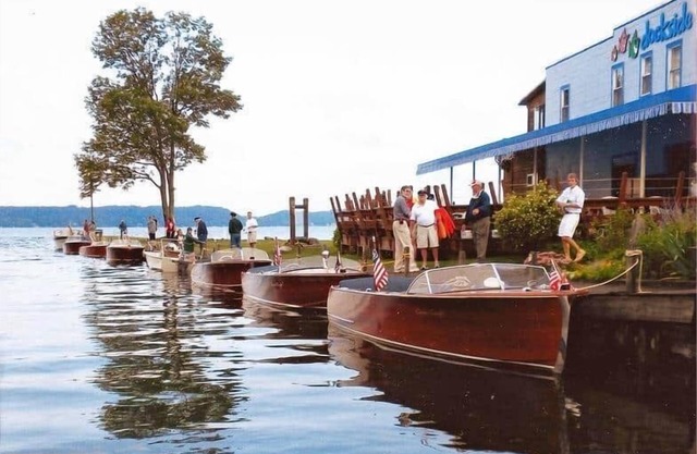 3BDR Home by Torch Lake Sandbar 11931
