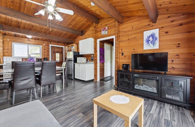3bdrm Cottage at Lake Simcoe