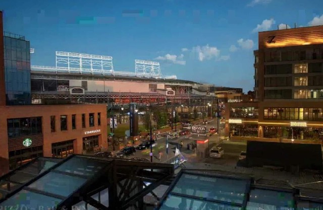 3Bed/2Bath Wrigley home w/view & party deck 443 ft from Wrigley Field - 3rd Fl