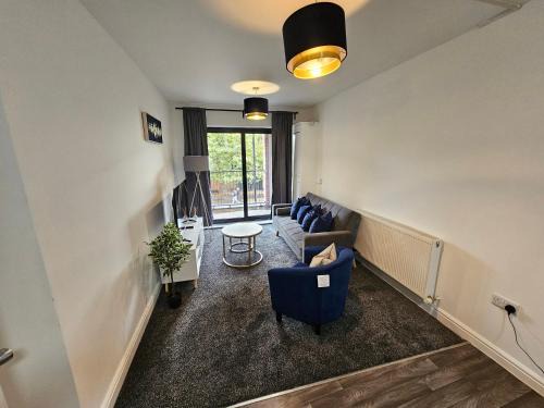 3Bed by Canning Town Stn Balcony Central Location