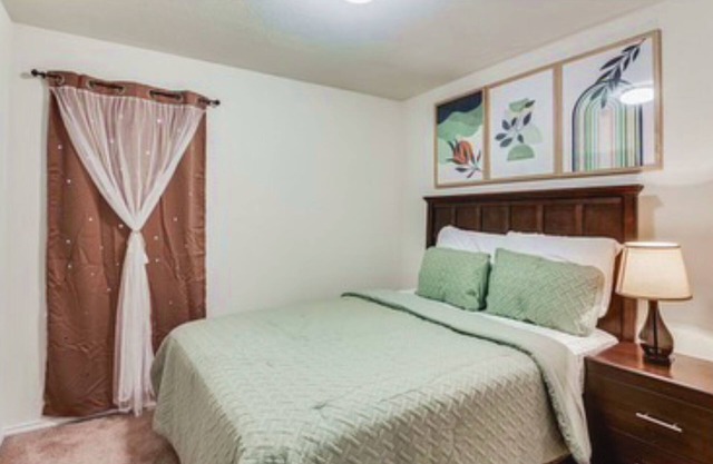 3BR/4beds/sleeps 8