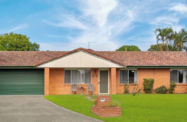 3BR Cozy Sunnybank Hills Home
